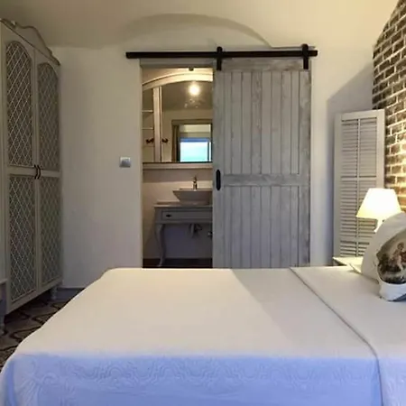 Hotel S3 Orange