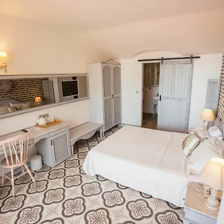 Hotel S3 Orange